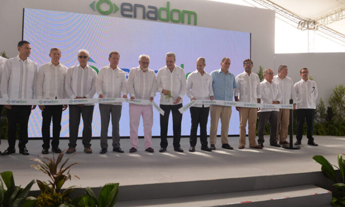 abinader-inauguracion-de-tanque-de-combustible-enadom-71-768x461