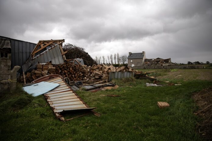 Storm Ciaran hits France's north-west coast