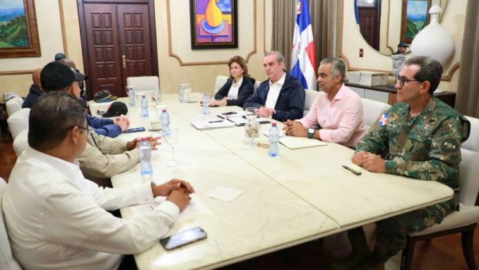 presidente-en-reunion-focus-0-0-896-504