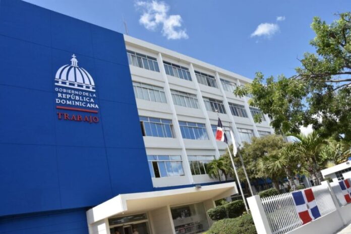 dias-feriados-2024-en-republica-dominicana-y-cuales-se-moveran-768x512