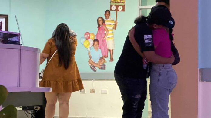 muere-uno-de-los-menores-quemados-en-carnaval-de-salcedo--focus-0-0-896-504