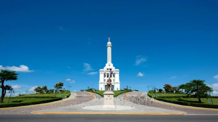 66bee3d7ca0b9_monumento-a-los-heroes-de-la-restauracion-santiago-1920x1080-1.jpg