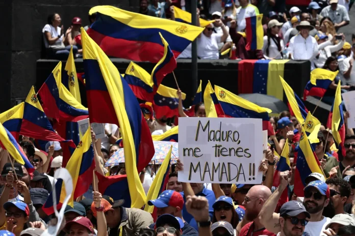 MEX5920-MEXICO-VENEZUELA-CRISIS