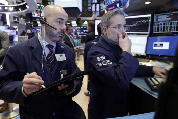 1f7af770-wall-street-baja-por-tensiones-comerciales