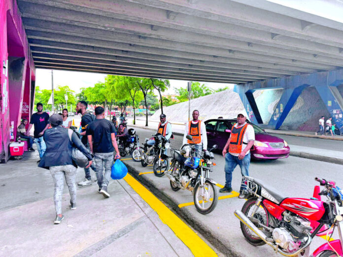 657fa28458e82