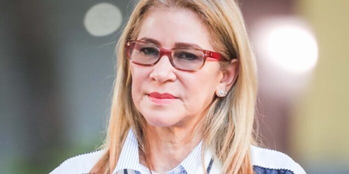Esposa de Maduro acusa a Guaidó por ataque y dice que